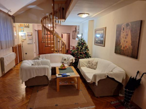 NOBLES APARTMENT 4****
